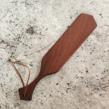Load image into Gallery viewer, Paddle in sapele

