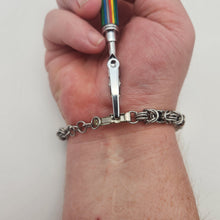 Load image into Gallery viewer, Bracelet assistant in yellow &amp; green wood laminate
